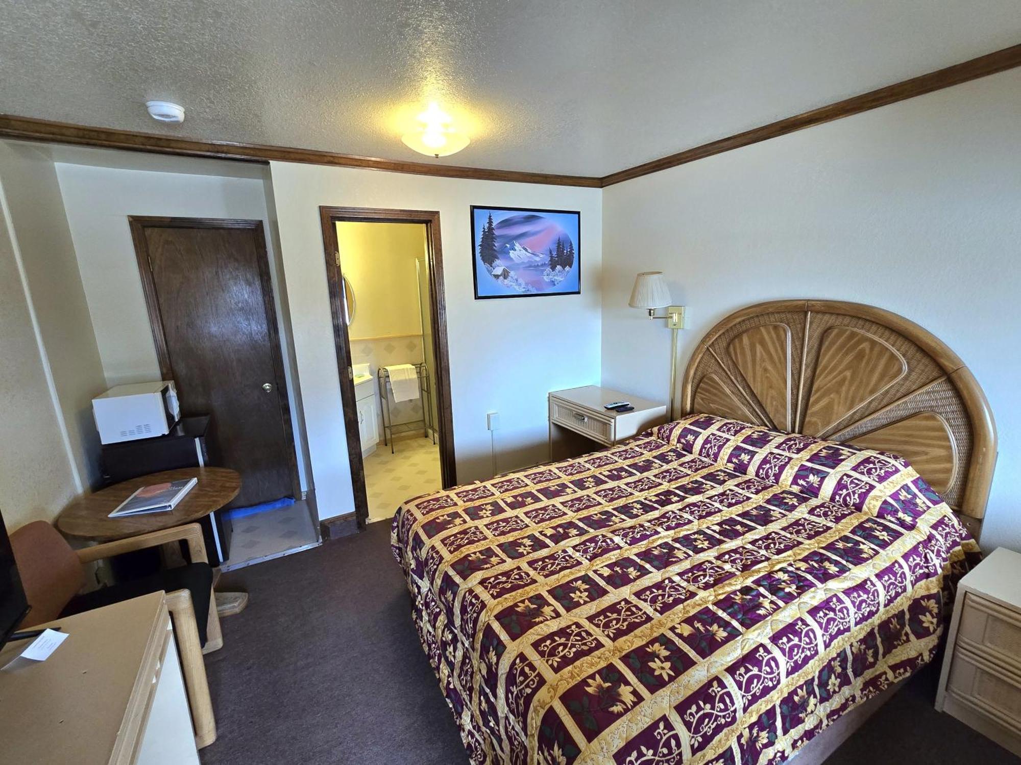 Dove Creek Inn Bagian luar foto