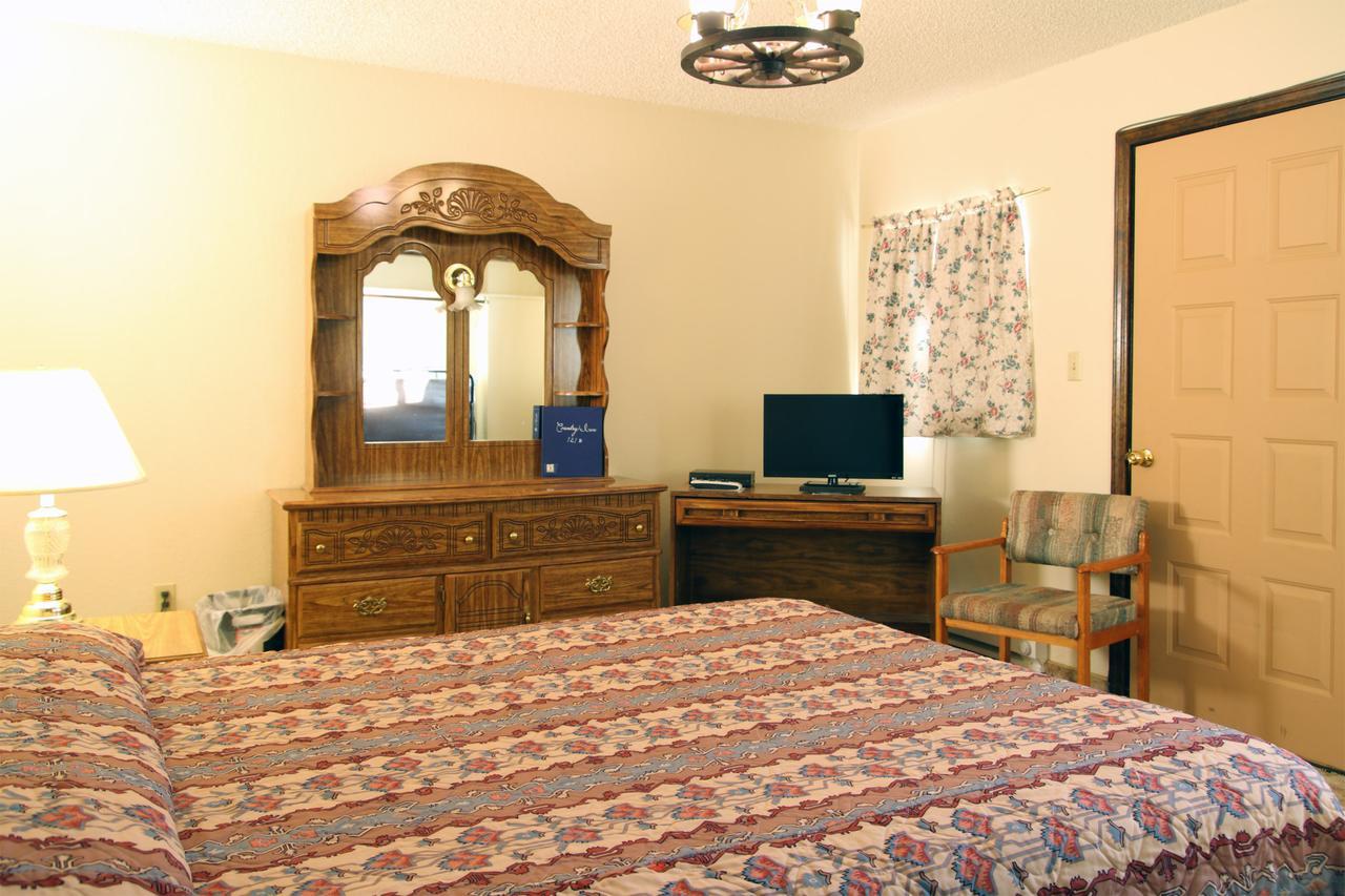 Dove Creek Inn Bagian luar foto